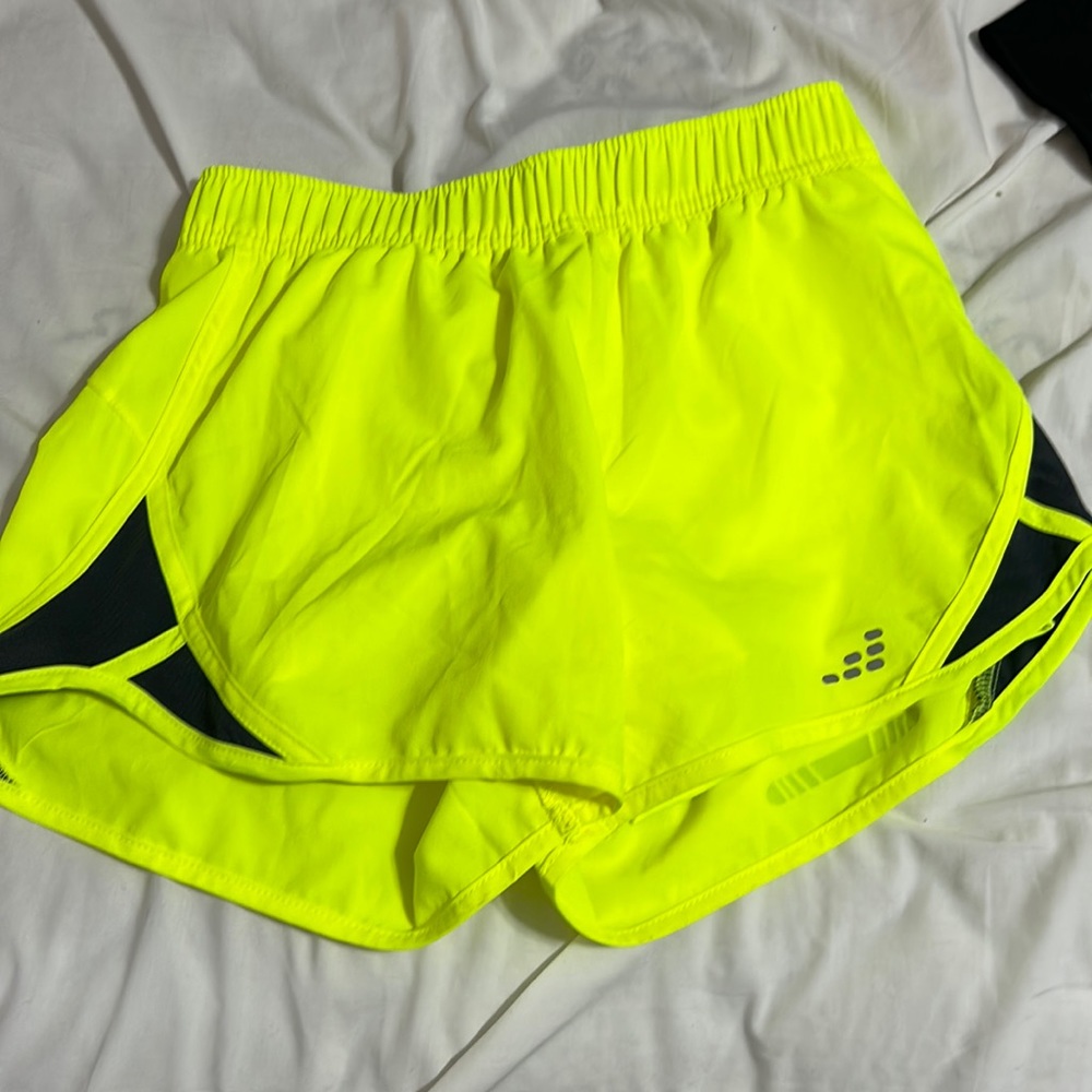 War for neon day so cute